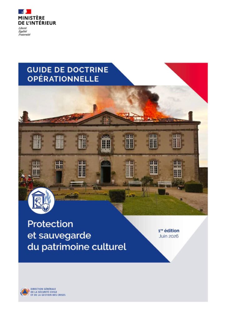 Bâtiment historique en feu, guide officiel couverture